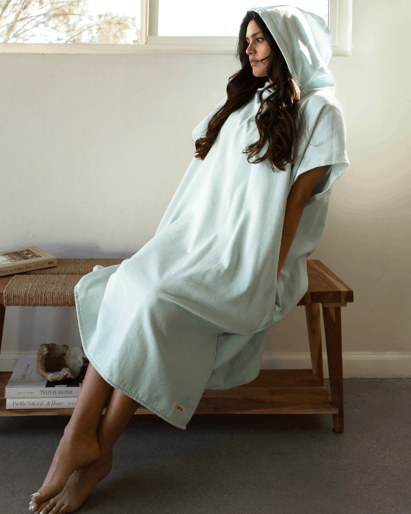 Terra Hooded Poncho – Seaglass
