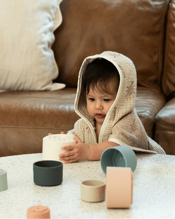 Rainbow Gauze Hooded Blanket Single