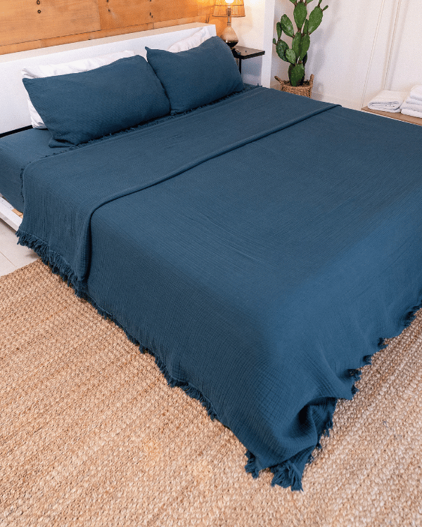Lara Dark Denim – PARTY BLANKET™ – King