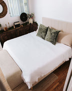 Lara White – PARTY BLANKET™ – Queen