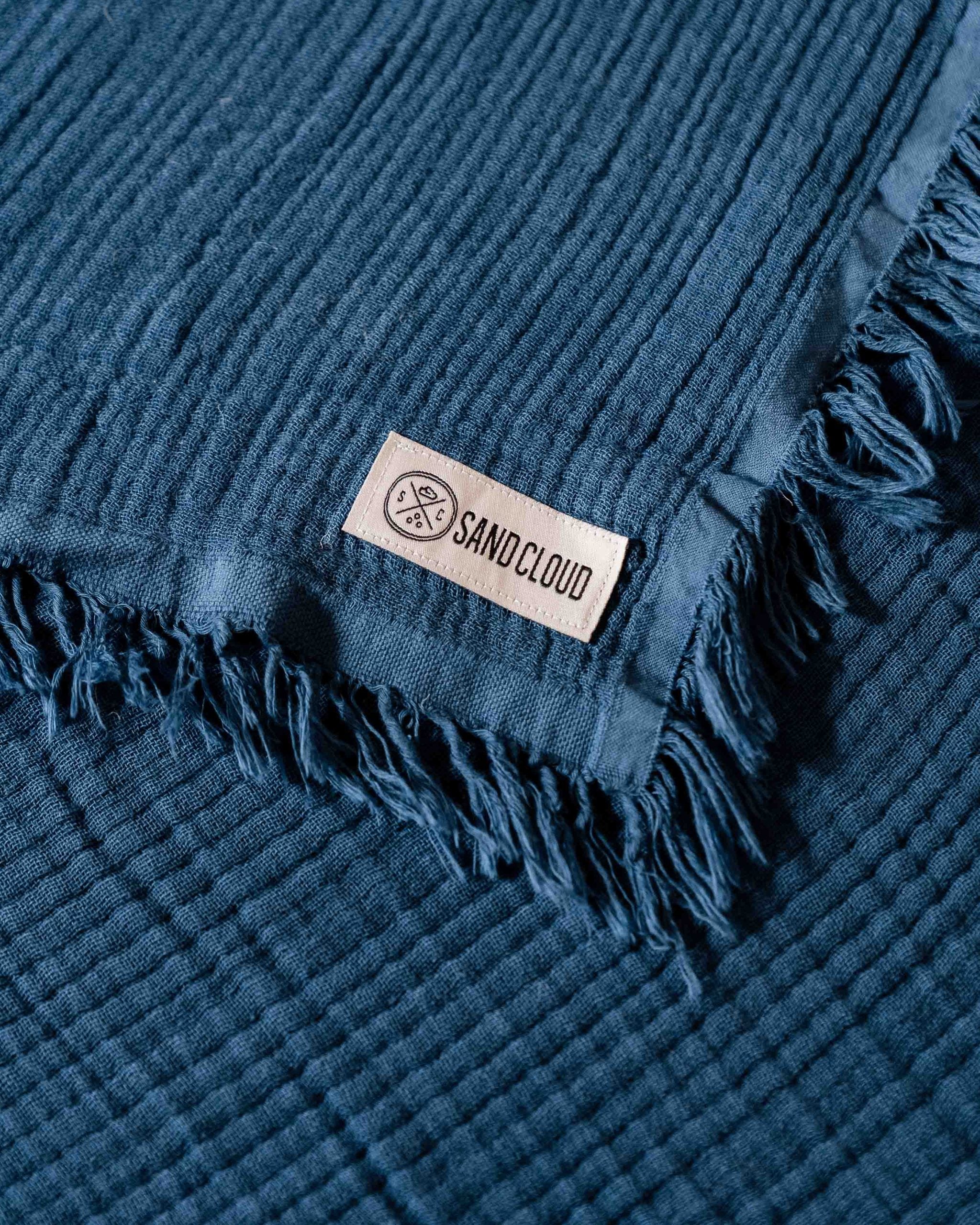 Lara Dark Denim – PARTY BLANKET™ – Queen
