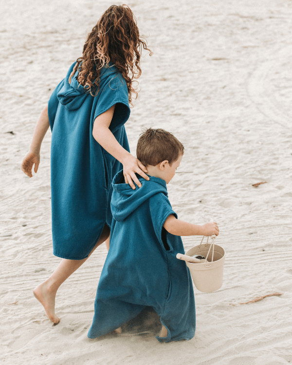 Terra Hooded Poncho Youth – Teal Blue