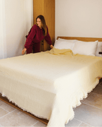 Lara Straw – PARTY BLANKET™ – Queen