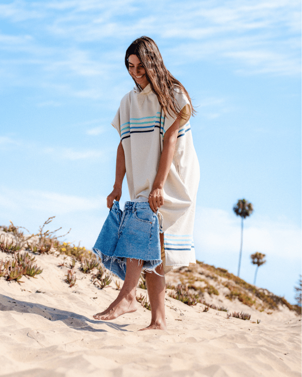 Border Classic Stripe Poncho – Aqua