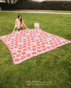 Hello Kitty® Apple – PARTY BLANKET™