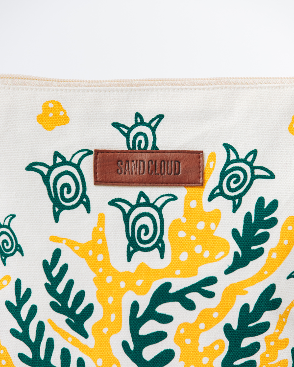 Swimming Turtles Zipper Pouch