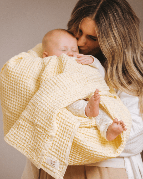 Little Fishies Waffle Blanket – Warm Taupe