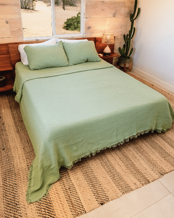 Lara Sage – PARTY BLANKET™ – King