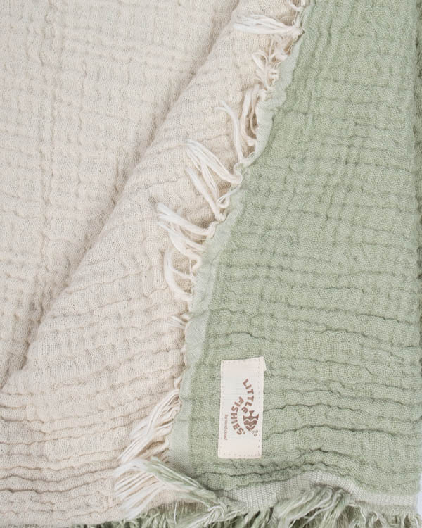 Little Fishies Gauze Receiving Blanket – Sage