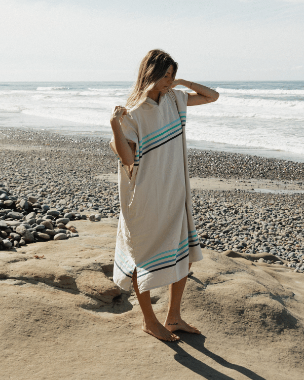 Border Classic Stripe Poncho – Aqua