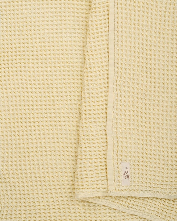 Little Fishies Waffle Blanket – Butter