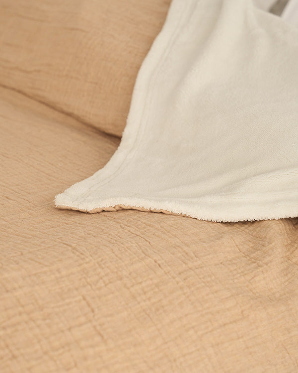 Softy Solid Plush Blanket – Beige